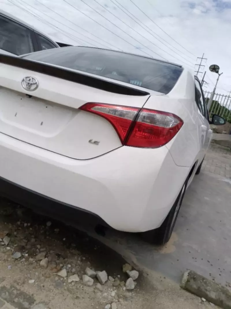 Toyota Corolla   - 2013