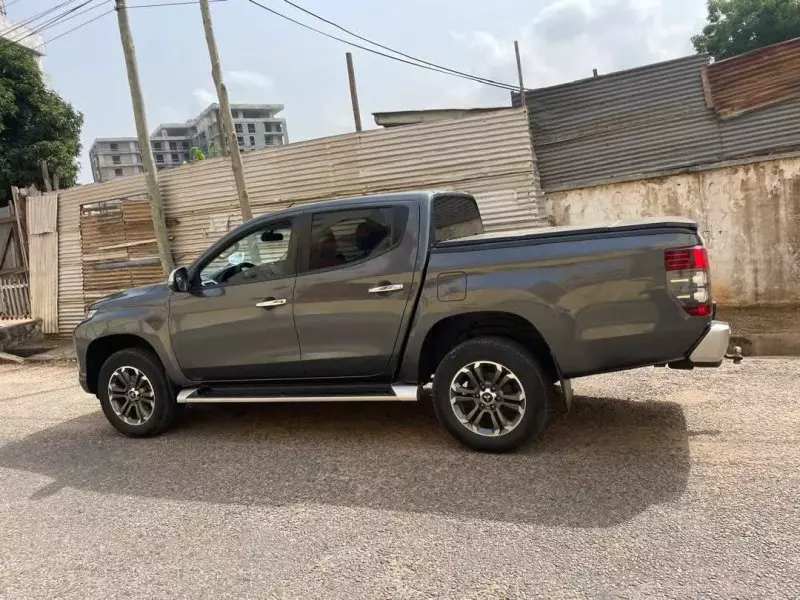 Mitsubishi L200 D/C Sportero A/T   - 2022