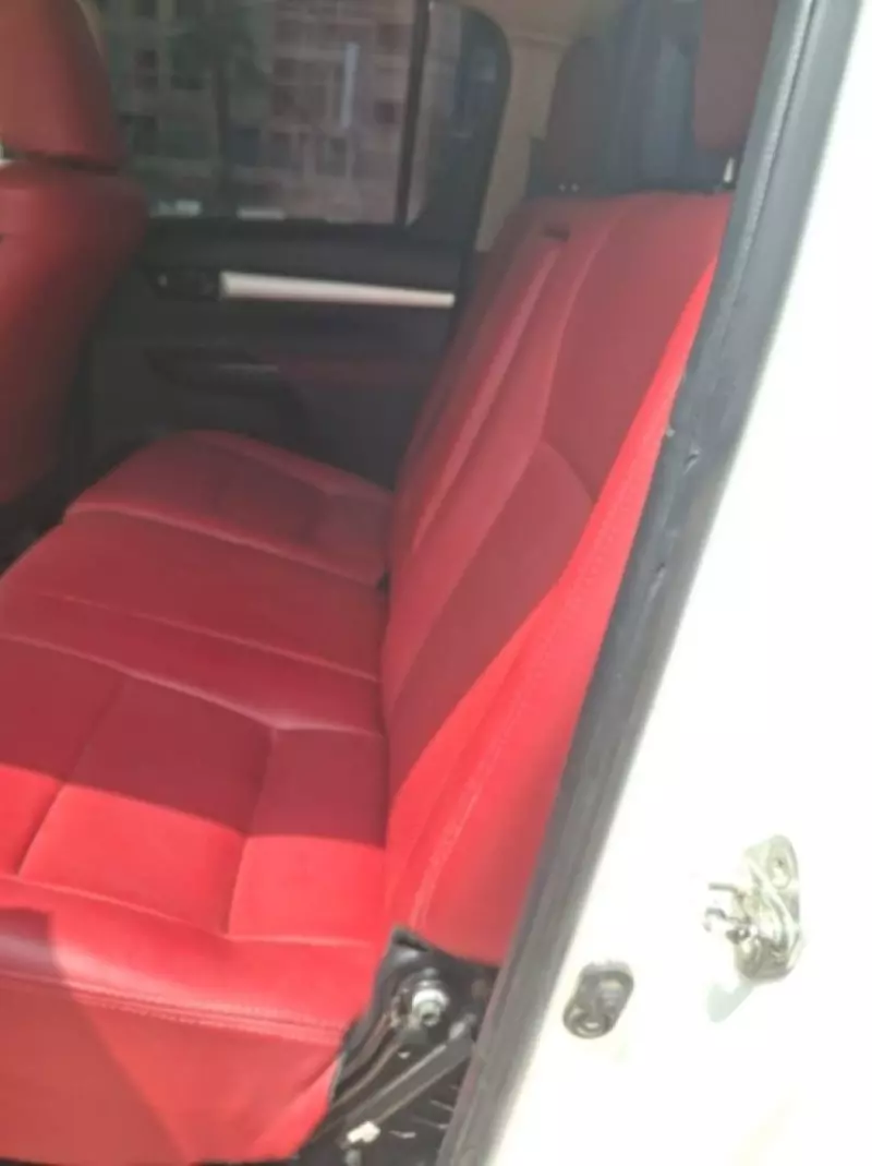 TOYOTA Hilux   - 2018