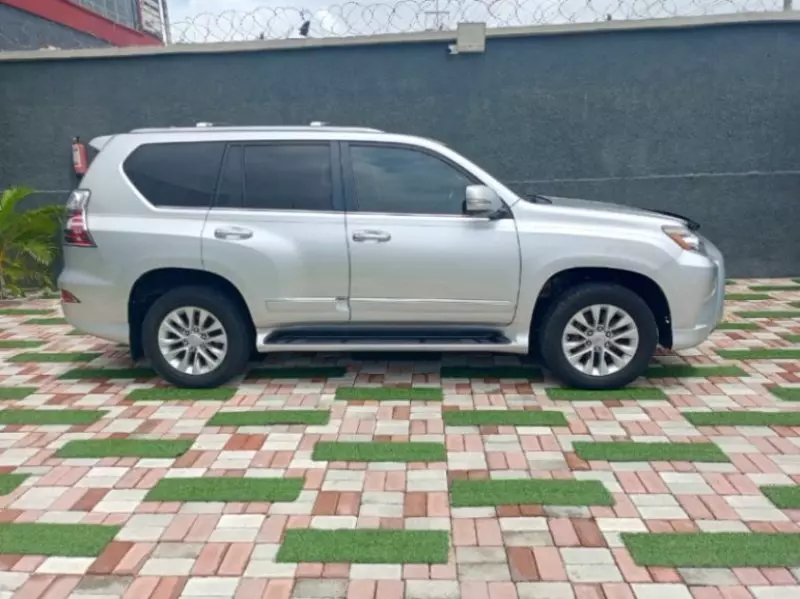 Lexus GX 460   - 2016