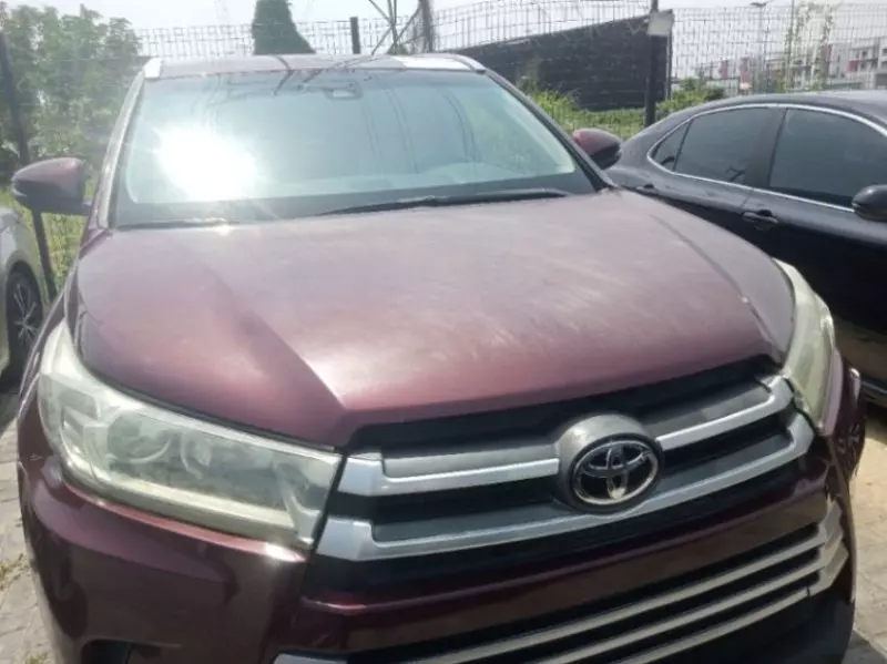 Toyota Highlander   - 2018