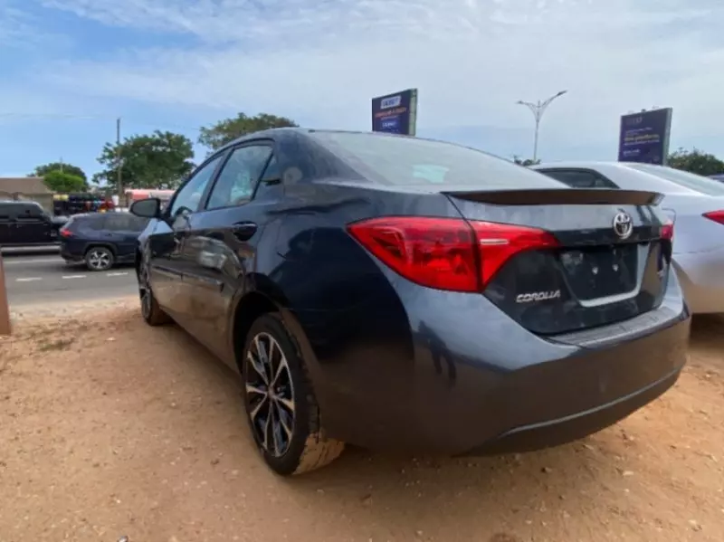 TOYOTA Corolla - 2018