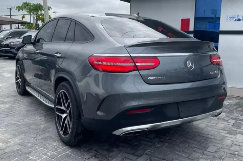 Mercedes-Benz GLE 43 AMG - 2017