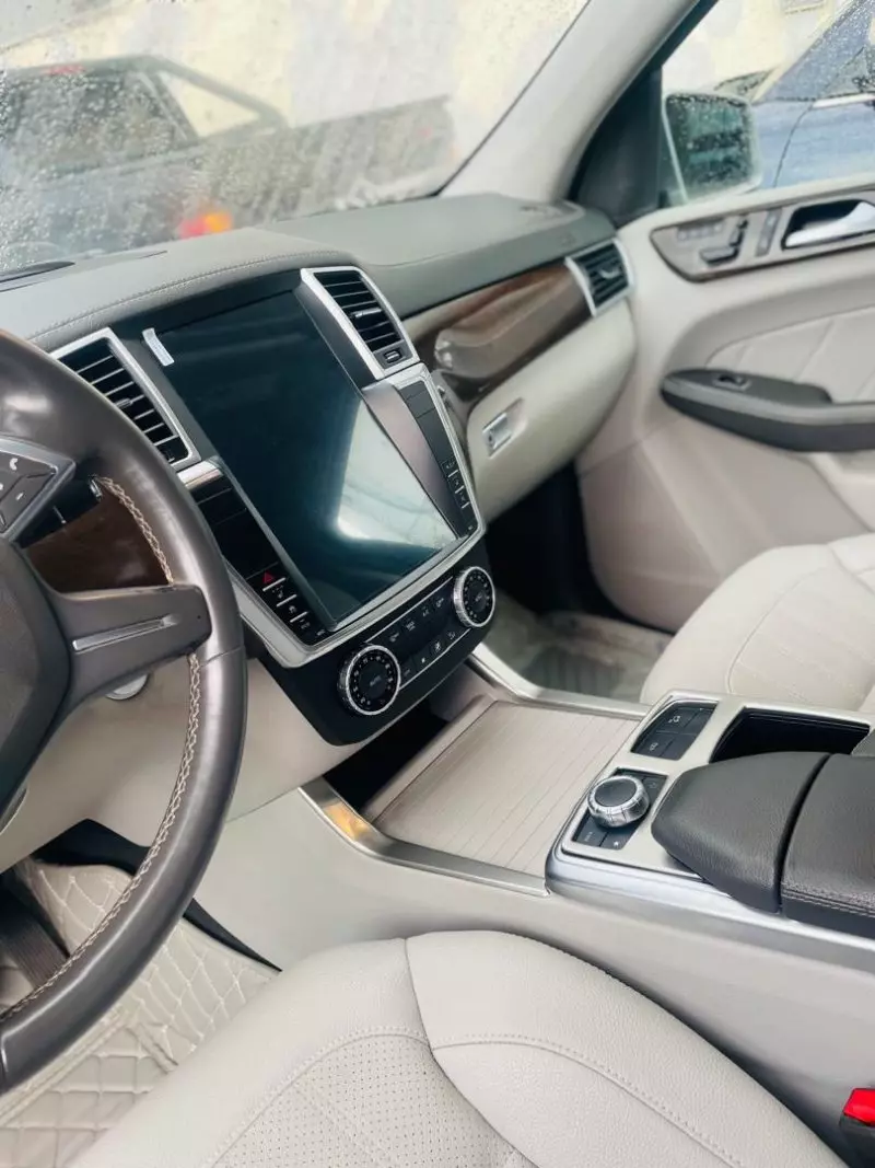 Mercedes-Benz GLS 550 - 2015
