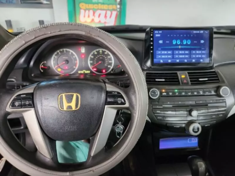 Honda Accord - 2011