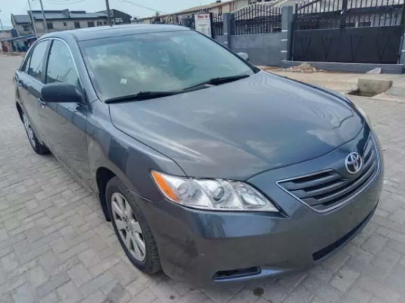 Toyota Camry - 2007