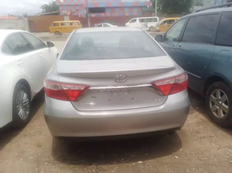 TOYOTA Camry - 2016