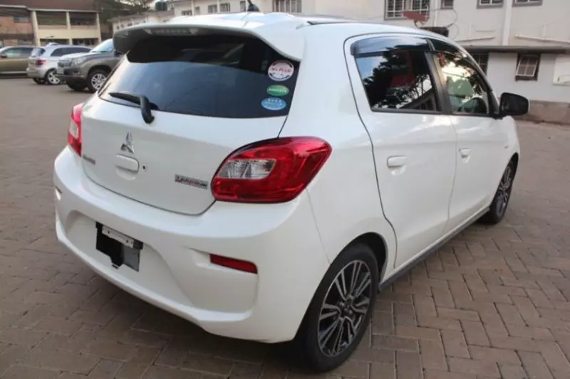 Mitsubishi Mirage   - 2018