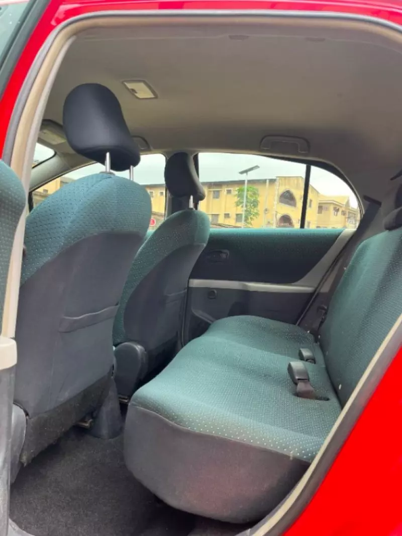 TOYOTA Yaris - 2007