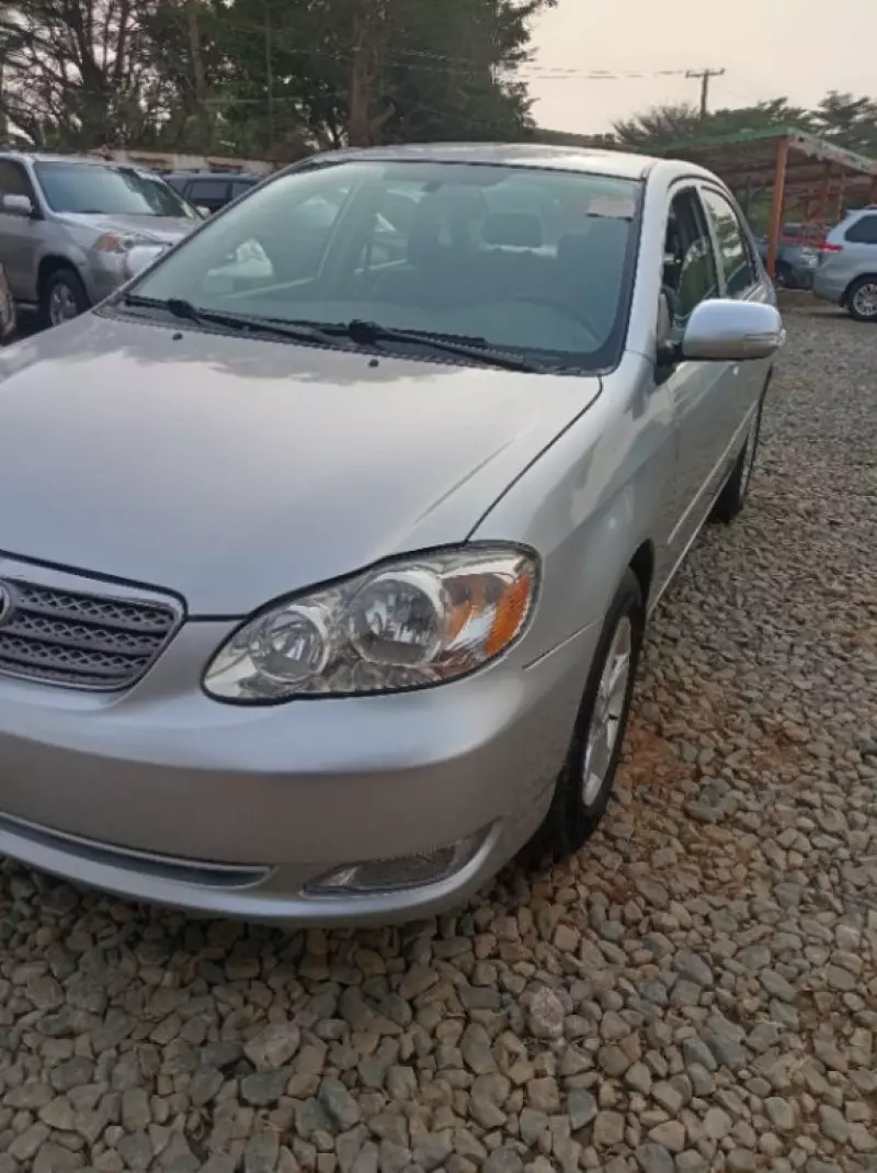 Toyota Corolla   - 2007