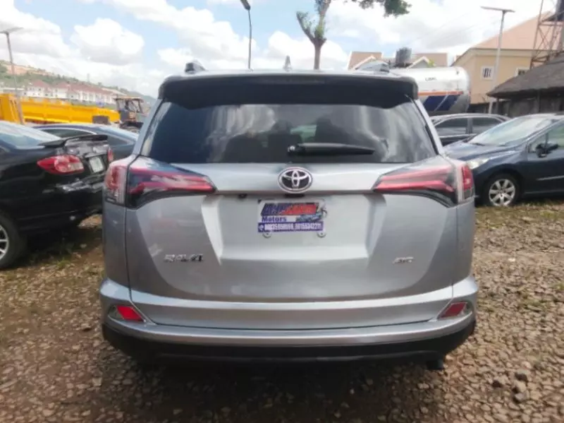 TOYOTA RAV4   - 2017