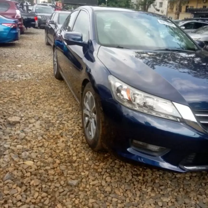Honda Accord   - 2015