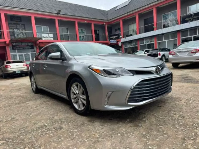 TOYOTA Avalon   - 2015