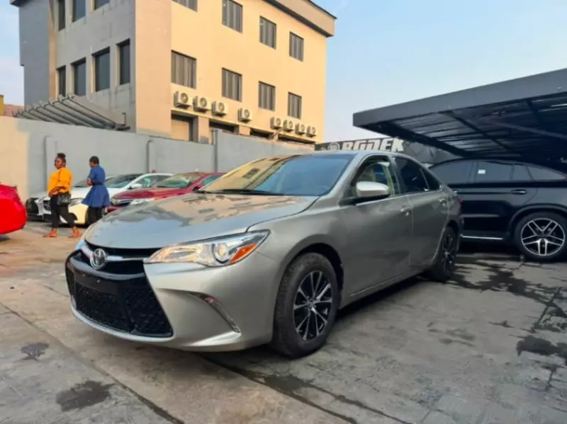 TOYOTA Camry   - 2017