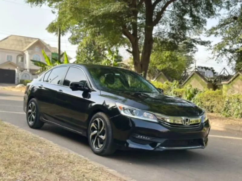 Honda Accord   - 2013