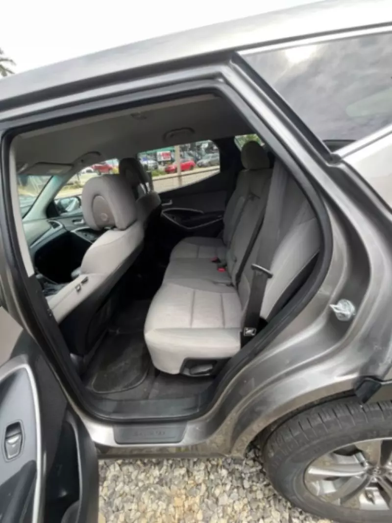 Hyundai Santa Fe - 2016