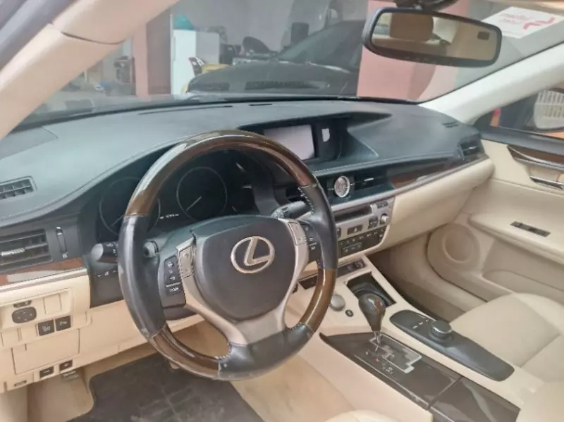 Lexus ES 350   - 2014