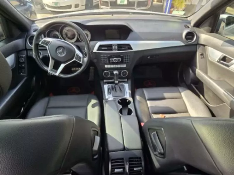 Mercedes-Benz C 300   - 2013