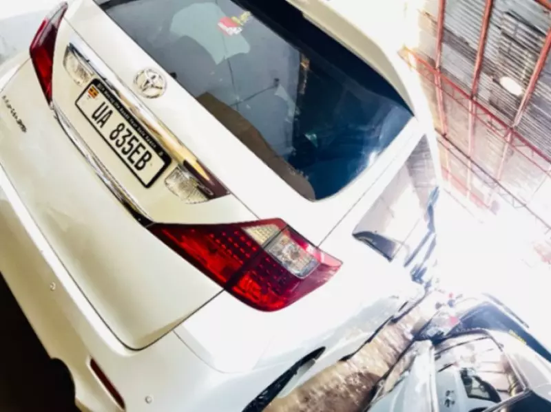 TOYOTA Alphard   - 2011