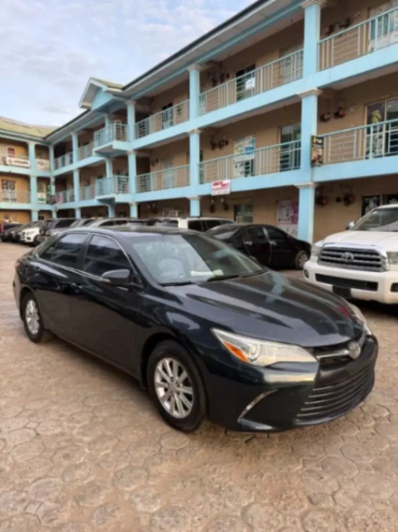 TOYOTA Camry   - 2015