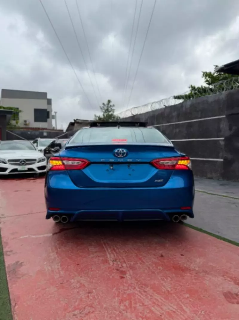 TOYOTA Camry   - 2018