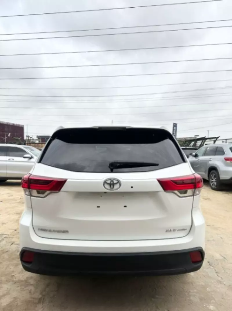 Toyota Highlander - 2017