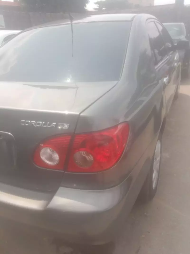 Toyota Corolla   - 2007