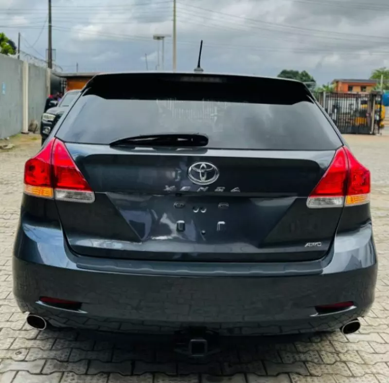 TOYOTA Venza - 2012