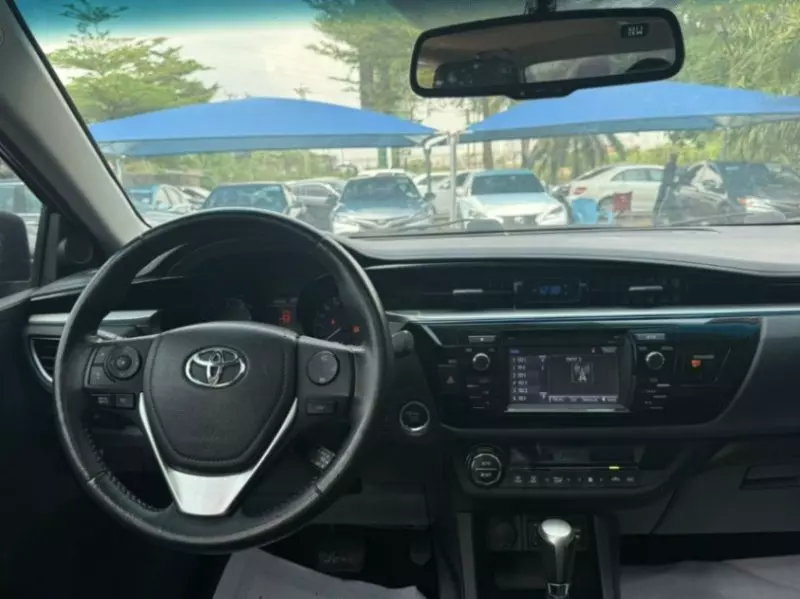 Toyota Corolla   - 2014