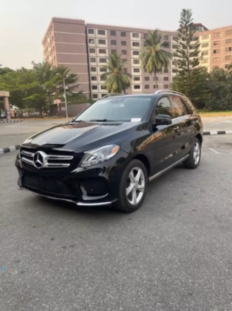 Mercedes-Benz GLC 300 - 2017