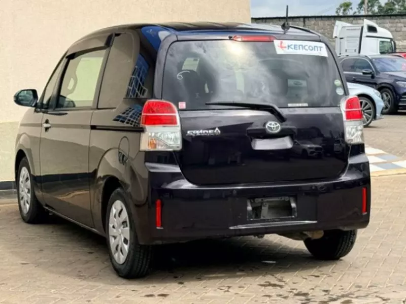 Toyota Spade - 2019