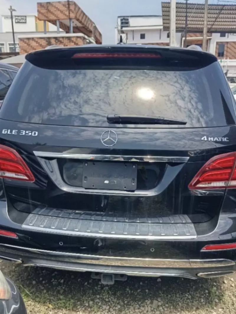 Mercedes-Benz GLE 350 - 2016