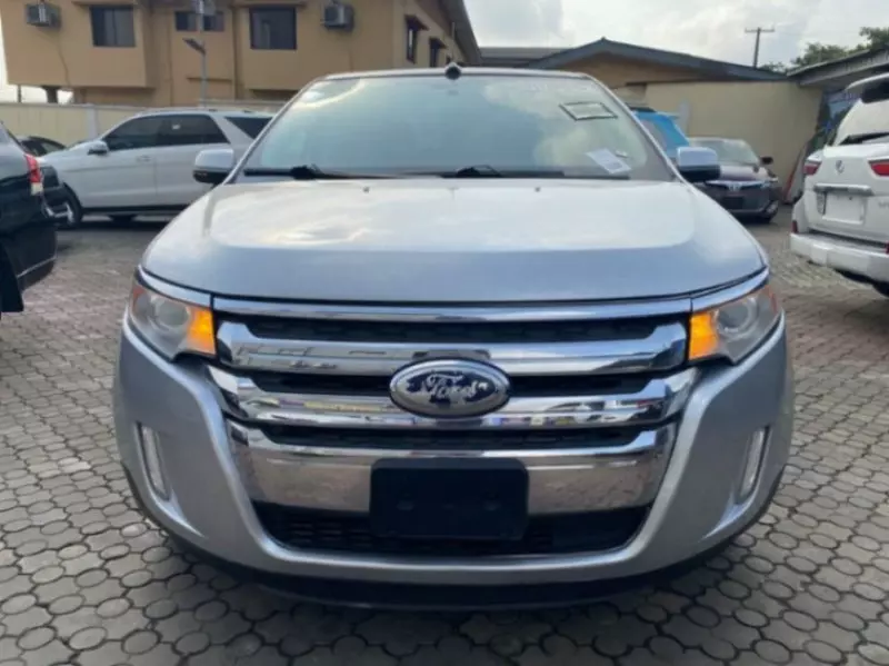 Ford Edge   - 2012