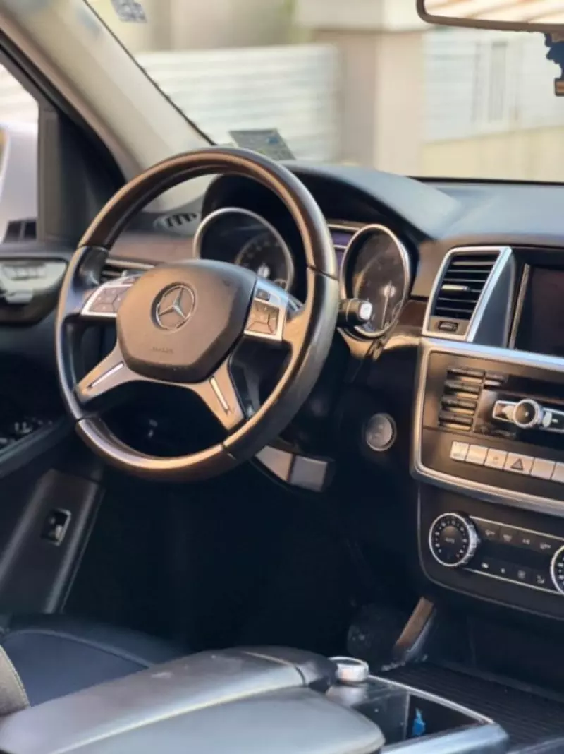 Mercedes-Benz ML-Class   - 2015