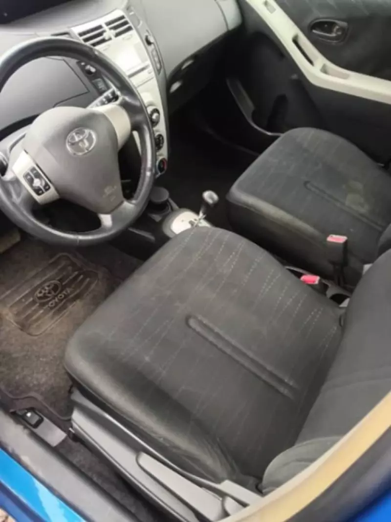 Toyota Yaris   - 2010