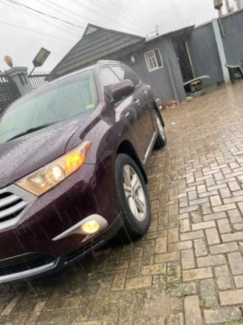 TOYOTA Highlander   - 2013