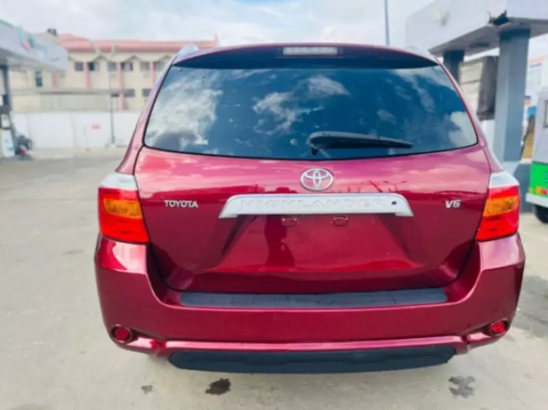 Toyota Highlander   - 2009