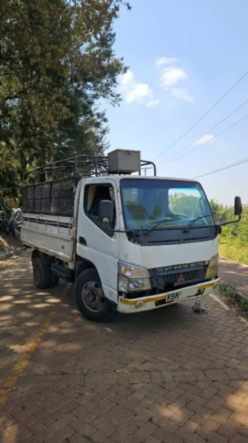 Mitsubishi Canter - 2004