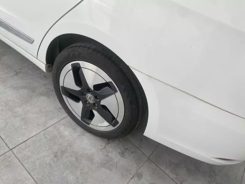 DONGFENG Aeolus E70   - 2020