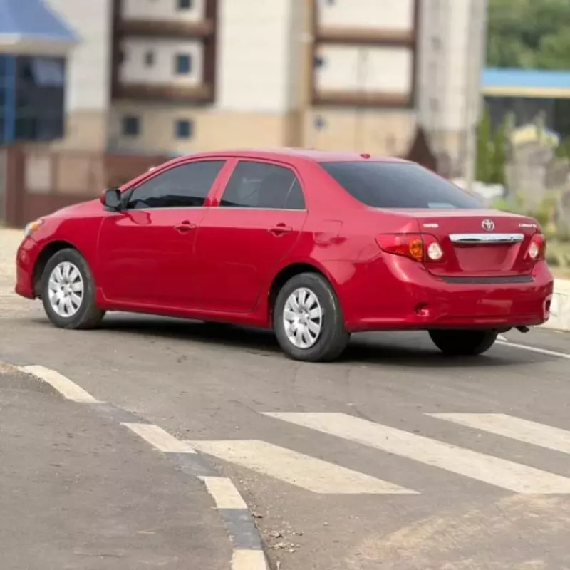 Toyota Corolla   - 2009