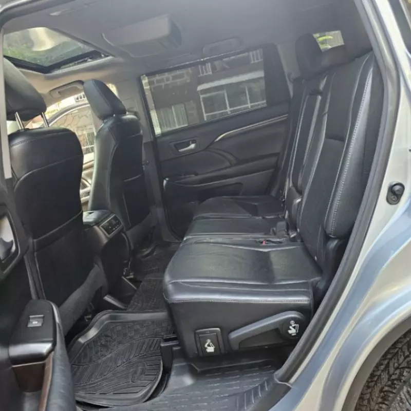 Toyota kluger   - 2015