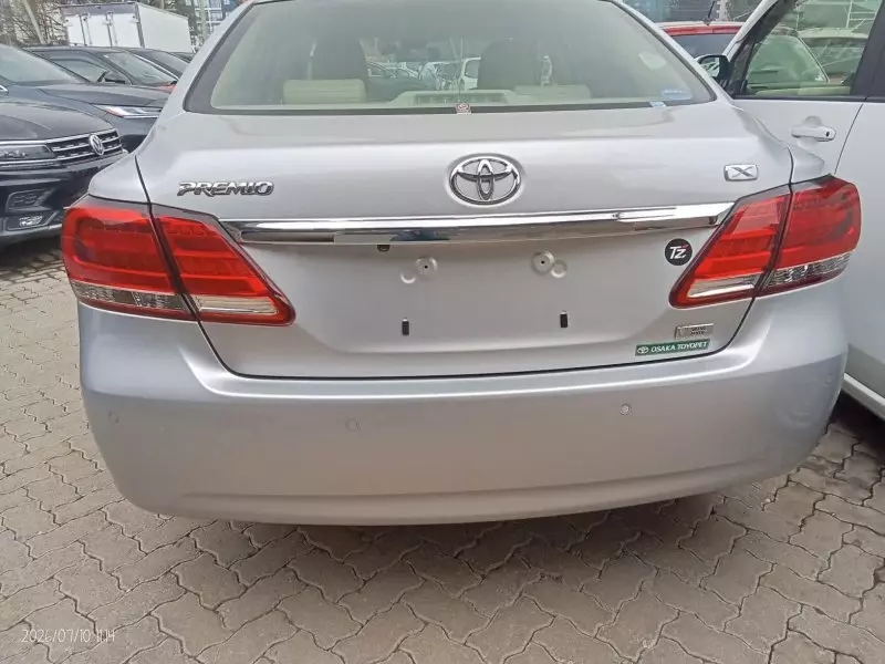 TOYOTA Premio - 2019