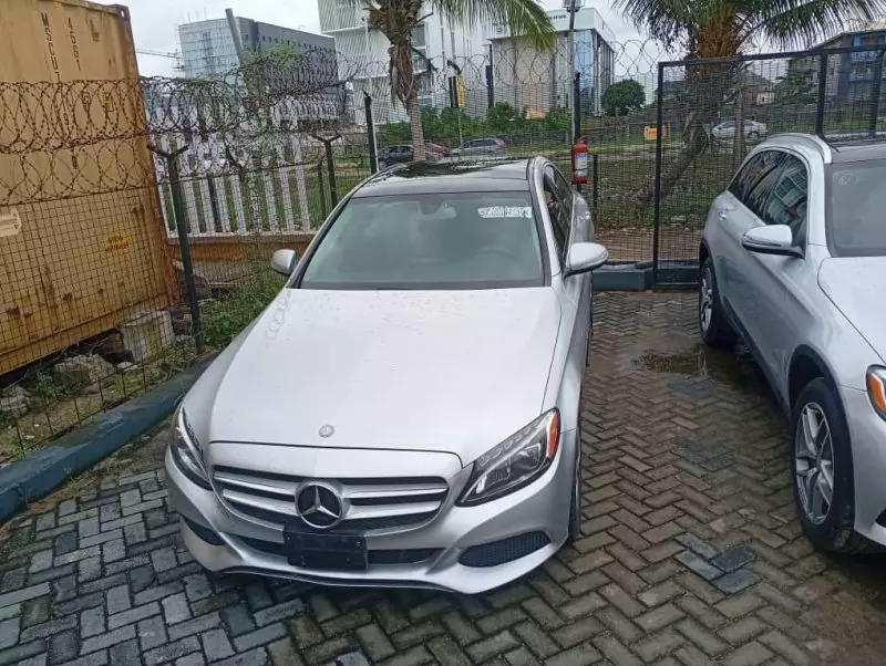 Mercedes-Benz C 300   - 2015