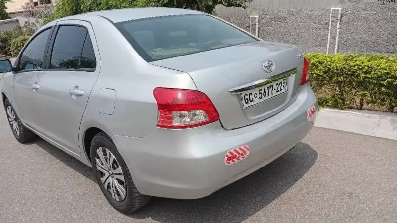 Toyota Yaris   - 2009