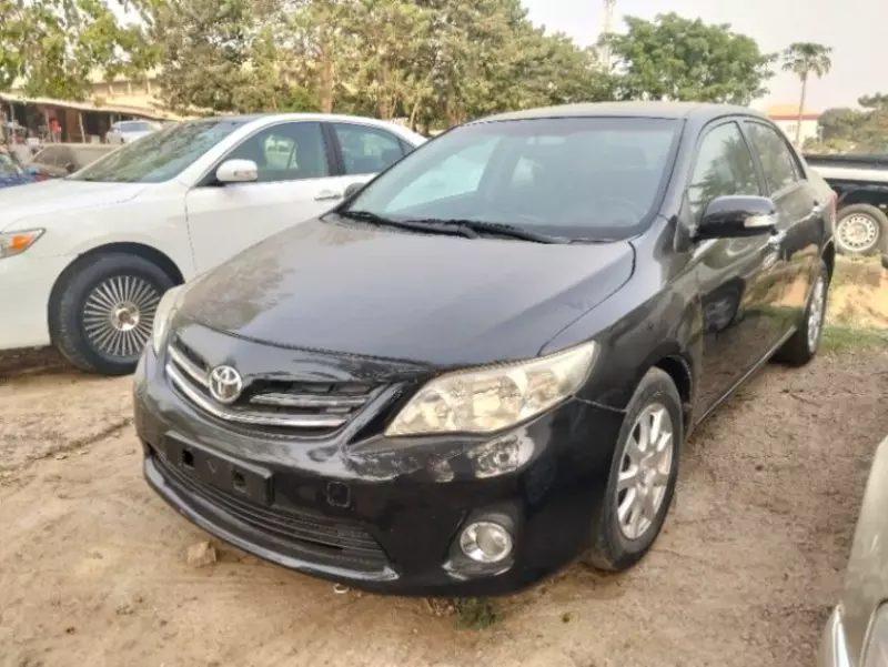 Toyota Corolla   - 2010