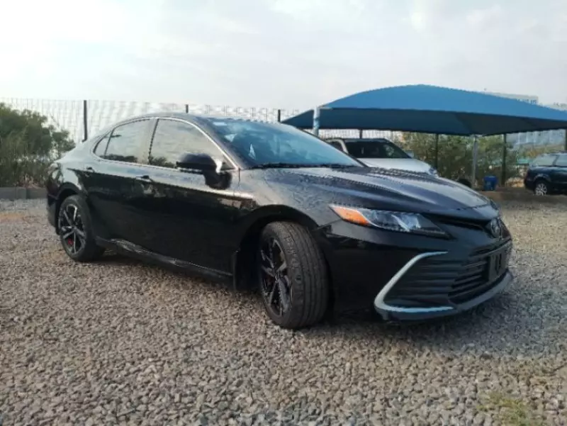 Toyota Camry   - 2022