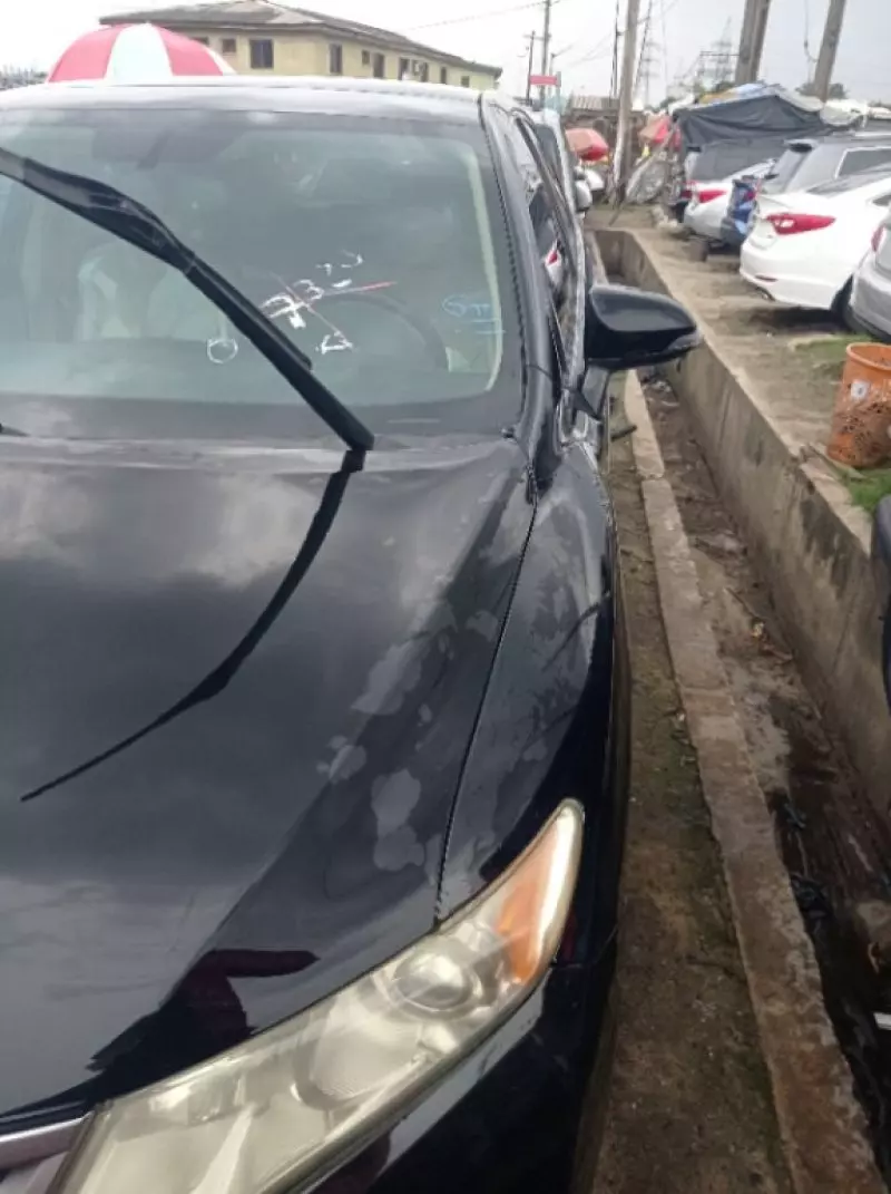 Toyota Venza   - 2014