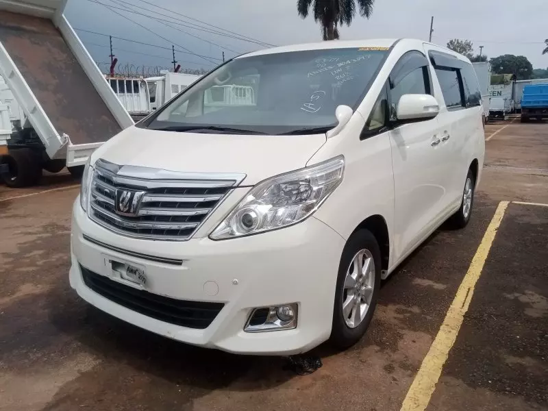 Toyota Alphard   - 2012