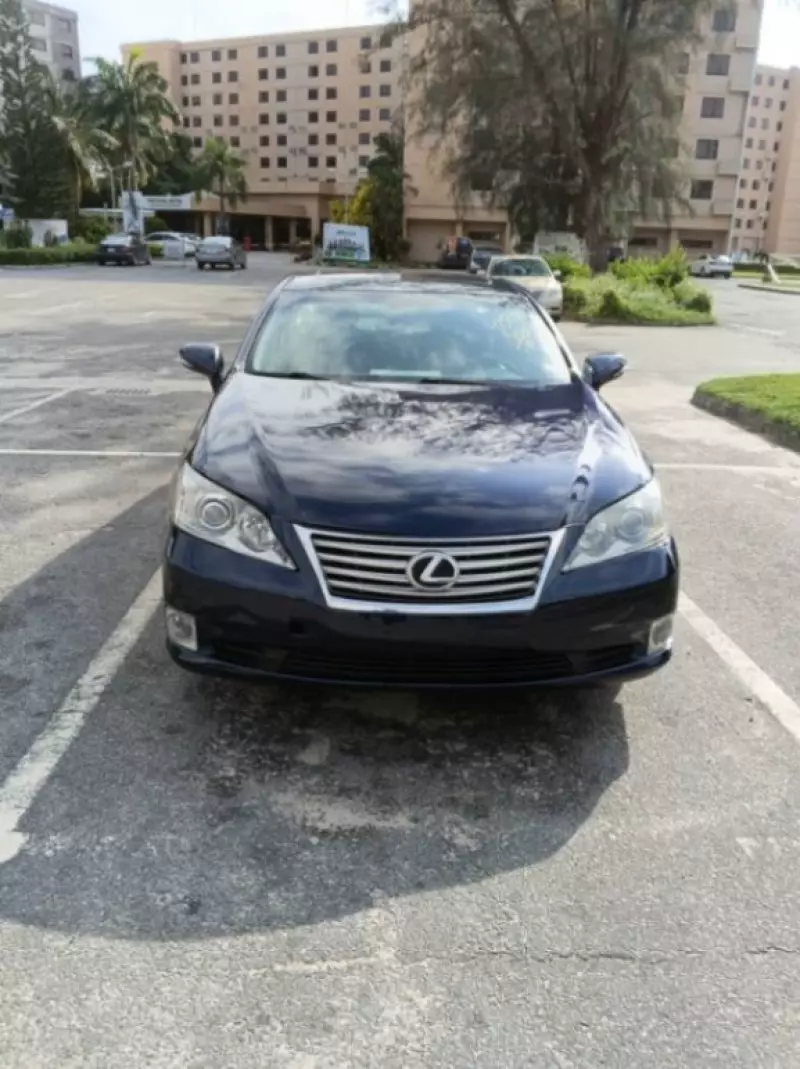 Lexus ES 350   - 2012