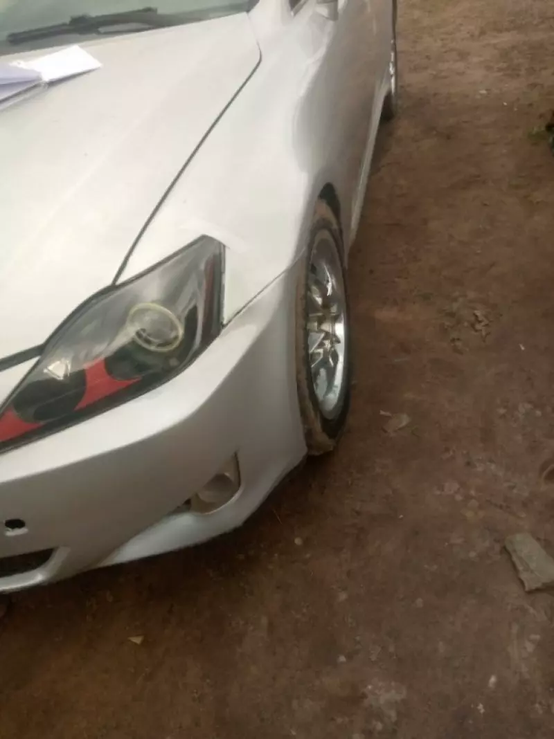 Lexus IS   - 2007